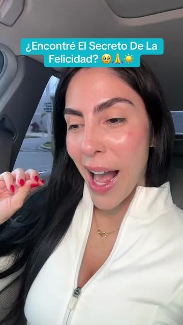 Replying to @mariangelica50tona🤭 Gracias al azafrán me siento como yo misma de nuevo por primera vez en años! 🥹🙏 #tiktokshopcreatorpicks #saffron #saffronbenefits #womenshealth #holisticwellness #mentalhealth #stressrelief 