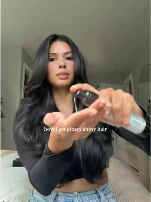 secret to shiny hair #glossyhair #shinyhair #hairgloss #frizzfreehair #frizzfree #hairgoals #colorwow #hairserum #colorwowhair #hairtok #tiktokshopcreatorpicks #salonhair