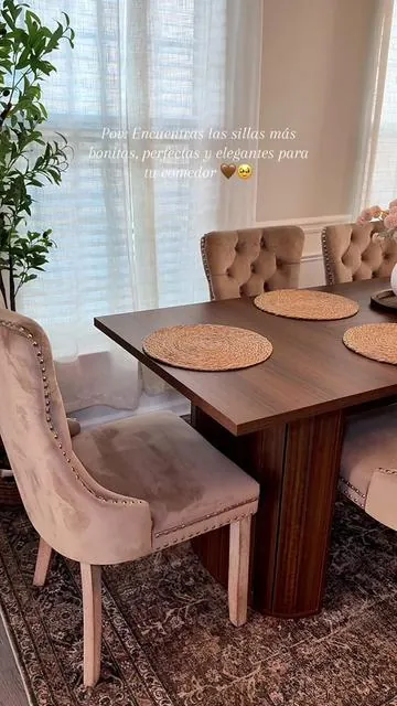 Son hermosa y la calidad ni se diga es excelente,me encantó mucho el material de terciopelo, vienen las 6 en tu compra 🤍😍#sillas #sillaselegantes #diningchairs #chairs #sillasymesas 
