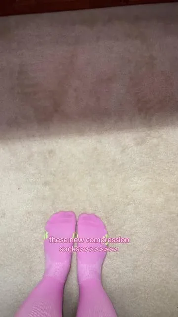 🧦 Honestly the sound says it all🙂‍↕️ These compressions socks are PeRFeCt for beginners, but also for those long shifts!😱 For $10 and free shipping, you get 3 whole pairs, AND so many cute colors! (the pink are my fave obvi). I’m glad I took a chance on TikTok.✨🙏🏻 Orders yours because you don’t want to miss this deal, and as always, follow for more!💕🫧 #tiktokshopfinds #tiktokshopcreatorpicks #compressionsocks #nursesoftiktok 