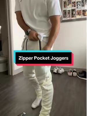 5’8 160 Size M #sweatpants #joggers #zipperpocket #3pack #fleece 