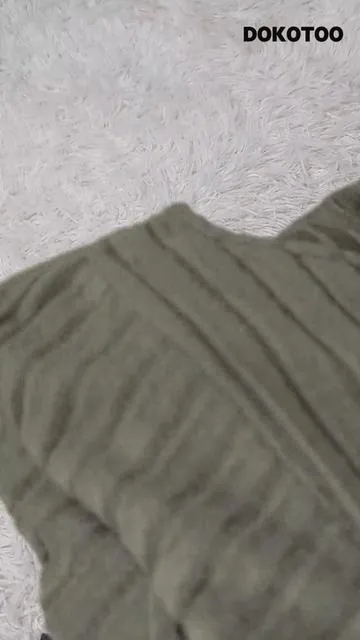 With exquisite texture and a loose fit that's super flattering for hiding flesh, it's perfect for daily outings or casual relaxation.#dokotoo #dokotootops #dokotooembraceoversized #embraceoversized #fall #tiktokshopcreatorpicks #dealsforyoudays #spookyseason #dokotoofashion #backtoschool #tiktokshopbacktoschool #fallfashion #halloween2025 #backtoschoolshopping #fitchecks 