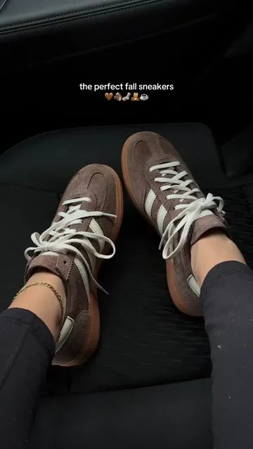 actually so obsessed 🪵🤎 #adidas #adidassamba #sneakers 