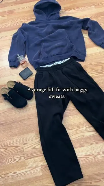 Love these sweats and there’re so cheap rn #fyp #baggysweats #sweatpants #sweats 