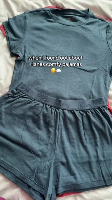 #hanes #hanesloungeset #hanespajamas #comfortablepajamas #tiktokshopcreatorpicks  #affordablepajamas #pajamaset #pajamasets 