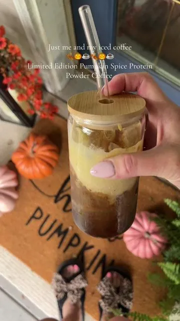 A PSL 🎃☕️ with LESS SUGAR✔️, has PROTEIN ✔️ + COLLAGEN 🙌🏻🙌🏻 yes please!  Pumpkin Cold Brew recipe: @ShopFlavCity Limited Edition Pumpkin Spice Protein Powder:  -Pour cold brew over ice Mixed x 1/4 cup Flav Ciry Pumpkin  1 TBSP syrup  1/3 tsp vanilla  1TBSP water Cold Foan:  Spice Protein Powder  3 TBSP heavy cream  -add syrup mixture to cold brew per tastes top with Pumpkin Spice cold foam.  ✔️Tap the cart to get yours before it’s gone for the season! 🍂🎃🙌🏻 #pumpkinspicelatte #pumpkinseason h#proteincoffeerecipe #bobbyapproved #coffee