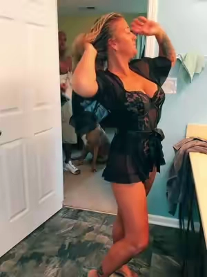 #florens #womensoutfitideas #womensclothing #couplescomedy #couplesoftiktok @vqsandtattoos 