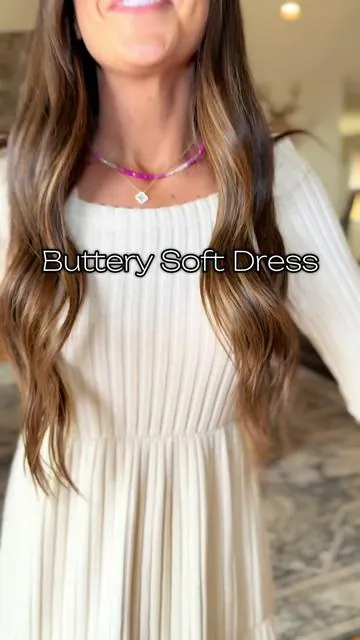 Needing this dress in every color! #falldress #longsleevedress #modestdress #falloutfit #fallfamilyphotos 