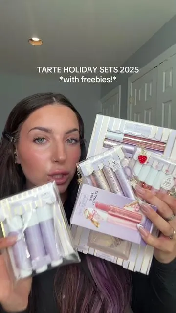 Tarte holiday sets JUST DROPPED and you have first dibs before they sell out! This years is by far the best yet with freebies and the brand new products! 💝 collectors set: $59 (just the mascaras retail for $54) 💋 lip set: $49 ($135 value) ✨ eye set: $49 ($108 value) 💞 mini lips set: 2 for the price of 1 full sized ✨ multi sticks: over $90 value for $35 INSANE deals that are limited edition and will sell out. RUN! @tarte cosmetics  #tarte #tartecosmetics #holidaygifts #tarteholidaysets #holidaybeauty 