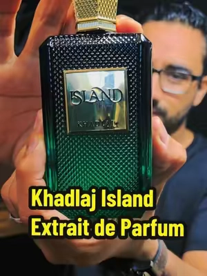 Khadlaj Island Extrait de Parfum es una fragancia unisex tropical con notas de piña fresca, coco cremoso y sándalo cálido. Dura de 6 a 8 horas en la piel y ofrece una experiencia elegante y exótica #khadlajisland #khadlajperfumes #perfumesarabes #perfumestiktok #TikTokShopCreatorPicks 
