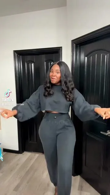 Fashion Nova Jogger Set #fashionnova #joggerset #loungeset #twopieceset #fashionlookbook