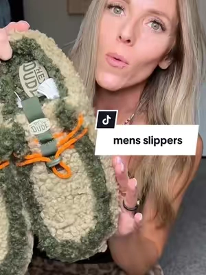 The Heydude Teddy Bear Slippers just dropped in men’s sizing and TikTok gets them FIRST. Comfy, warm, and way better than the old house shoes you’ve been holding onto. #mensslippers #comfyslippers #heydudeshoes #cozySeason #mensshoes @HeyDude 