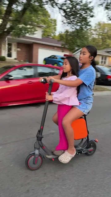 electric scooter 2 people #creatorsearchinsights #ebike #scooter #ebikes #arjunchuwan @AOPOSHOP US 