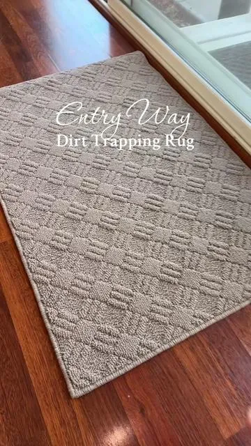 Love this rug! #rugs #entryrug #frontdoordecor #homedecor 