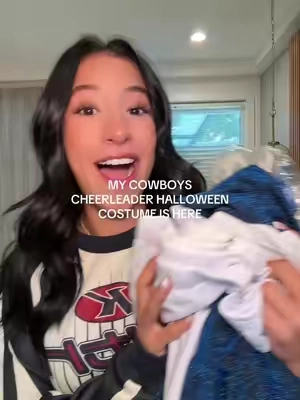 IM SO EXCITED !!!  #cheerleadercostume #dallascowboyscheerleaders #dallascowboys #halloweencostume #collegehalloweencostume @Dolls Kill 