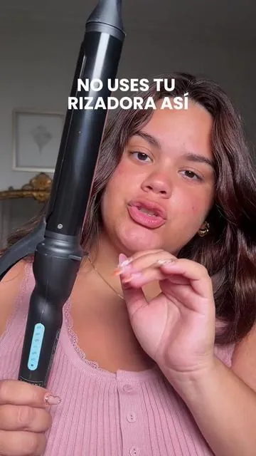 Como usar la rizadora!!🥰💘 #curlingiron #curls #waves 