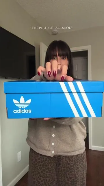 The perfect fall shoe 🧸 @adidas #fall #fallshoes #adidas #adidasspezial #brown 