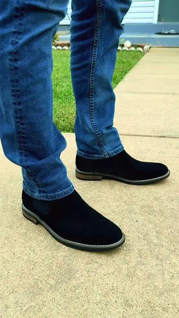 Los botines que todo hombre merece de @BRUNO MARC hoy se encuentran con más del 65% de descuento y envío gratis desde el carrito naranja.  #viralvideo #paratii #fyp #boots #mensboots 