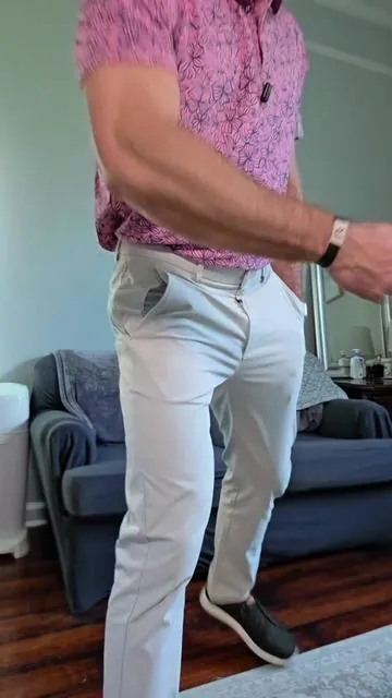 These MAELREG stretch dress pants give you comfort, style, and water-resistant performance all in one. Perfect for work, golf, or a night out. Tap the cart on screen to grab yours today! #MensDressPants #MenswearStyle #StretchPants #WaterResistantPants #TikTokShopCreatorPicks 