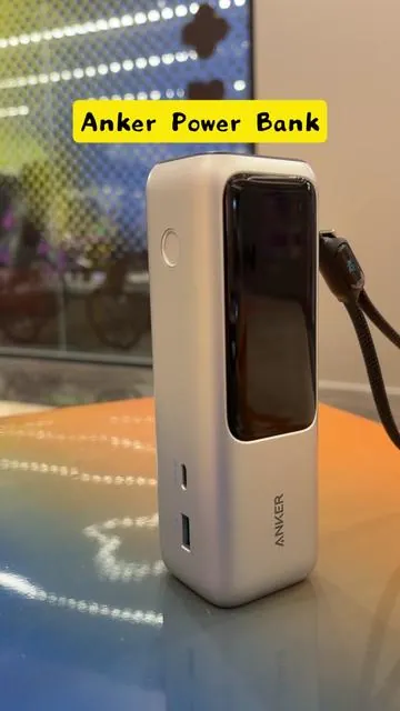 Fast-charge + laptop=no more coffee shop outlet fights #fastcharging #workanywhere #techtok #staycharged #laptoplifestyle 