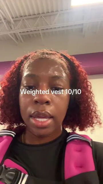 I have the 15 lb vest. I recommend getting one that’s 10% of your body weight. This is going to transform you body 💯 #weightedvest #gym #workout #cardio #stairmaster 