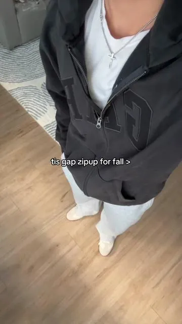 #zipup #tiktokshopfalldealsforyou #fashion #outfit 