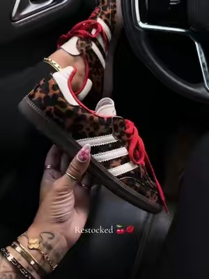 #adidassamba #sambas #fallfashion 