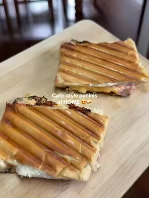 Why settle for basic when you can make café-style paninis at home 🥪🔥 Perfectly crispy on the outside, ooey-gooey on the inside😋 this grill is a total game changer 😍✨ #tiktokshopcreatorpicks #dealsforyou #SuperBrandDayDYFD #kitchenmusthaves #homeessentials