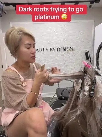 Dark roots trying to go platinum 🙄#colorwow #colorwowdreamcoat #hairstylist #haircare #tiktokshopblackfriday 