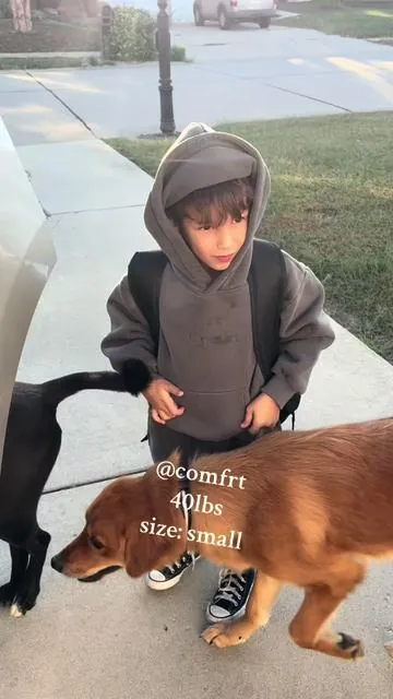 Slightly weighted, perfectly oversized, excellent quality, and the coziest feel. @Comfrt #kidsfashion #comfrthoodie #fyp 