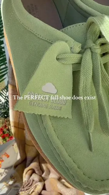 Have you ever seen a more beautiful shoe color!!?? Obsessed is an understatement. Meet the Project Cloud Wally Oxfords! #fallshoes #fallfashion #fallfashiontrends #fallfashioninspo #shoestyle 