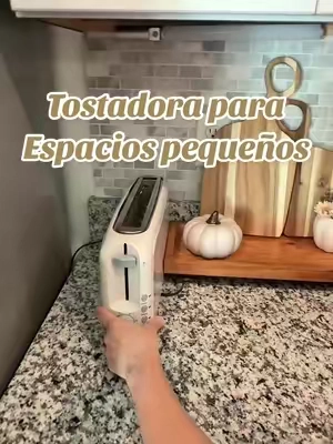 Está tostadora de pan está genial ya que no te ocupa tanto espacio como las demás #toaster #smallappliances #tostadora #kitchengadgets #tiktokshopblackfriday 
