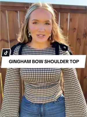 The viral gingham top with bows on the shoulders 😍 the cutest little top ever #outfit #outfitideas #outfitinspo #fashion #holidayoutfit 