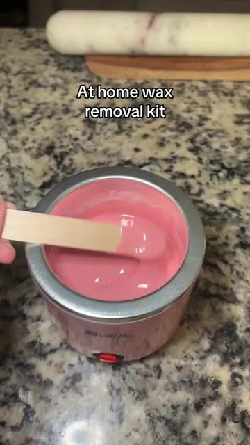 This was fun and smelt exactly like the salon 👍🤪 #hairremoval #waxhair #tiktokshopcreatorpicks #tiktokshopblackfriday #tiktokshopcybermonday 