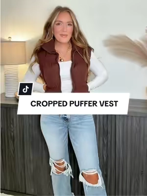 The length on this is perfect especially with high waisted jeans 😍 I am obsessed! ##outfit##outfitideas##fashion##basics##vest