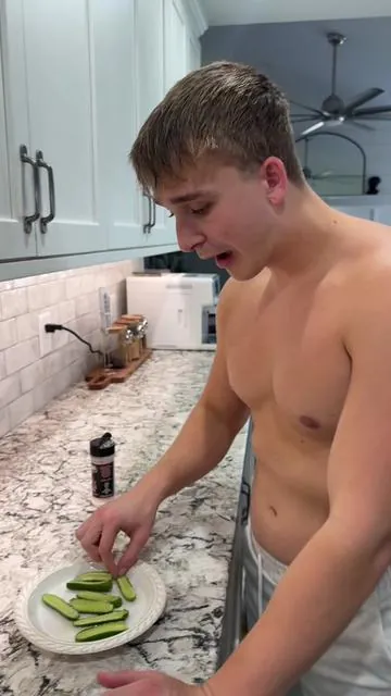 7564821308937162039