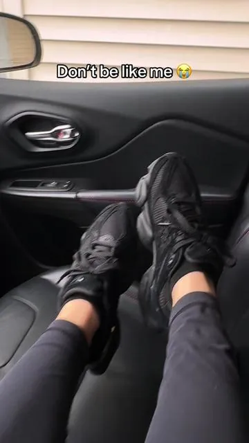 #newbalance #newbalance9060 #tripleblack #sneakers #shoes 