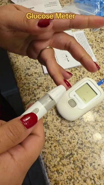 Linksun G-425-1 Blood Glucose meter #glucosemonitor #glucosetest #lifehack #tiktokshopblackfriday #tiktokshopcreatorpicks 