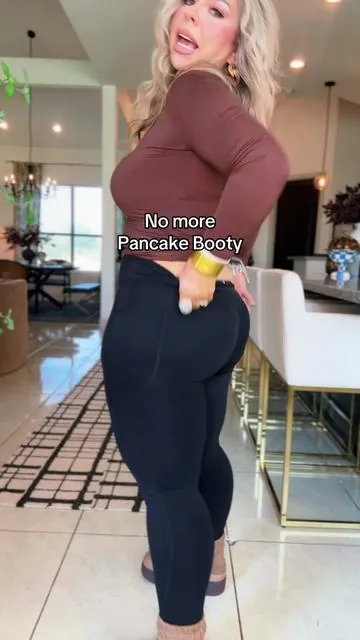 The Leggings that give you that booty lift👏🏼 #halaraeveryday #halaraleggings #leggingsoftiktok #tiktokshopblackfriday #tiktokshopcybermonday @Halara_official @Halara shop 