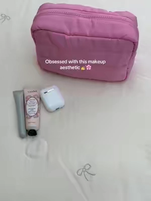 Obsessed with this small makeup aesthetic!!🌸✨ #smallbag #makeuppouch #makeupaesthetic #cosmeticbag #pinkbag 