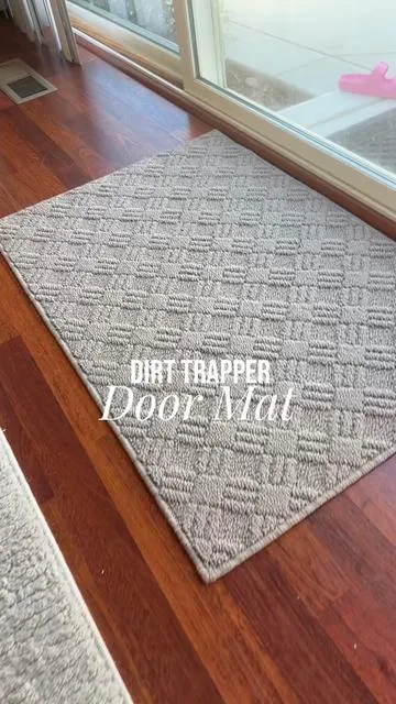 Perfect for my back door! #rugs #frontdoormat #entrywaydecor #entryway 