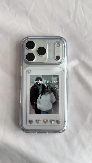 polaroid deco on my iphone 17 pro ⋆˚𝜗𝜚˚⋆ #iphone #iphone17pro #iphonecase #phonedecoration #stickerdeco 