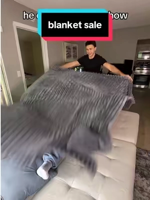 blanket sale

#blanket #tiktokshopblackfriday #cozy #winter #tiktokshop   