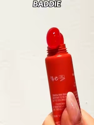 Baddie season 🤩🤪
#glowuptips #lipbalm #ad
