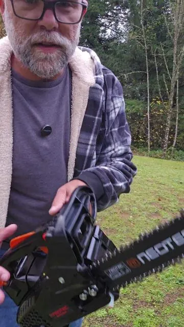 neotec 12" 25cc chainsaw 
#tools #firewood #woodcutting #chainsaw #tiktokshopblackfriday @Neotec @NEOTEC-US @Neotec_us 