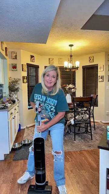 Replying to @userLorie McCullough #wetdryvacuumcleaner #tiktokshopblackfriday #cleantok 