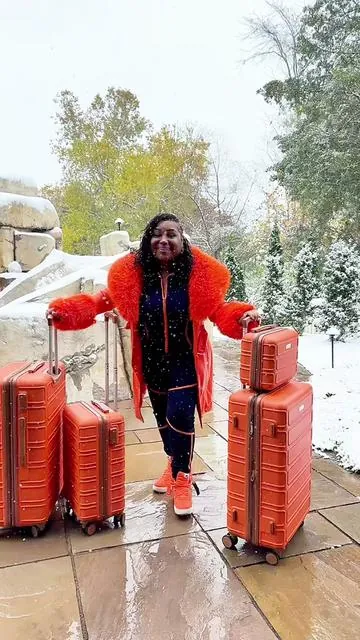 @AAIVV-Luggage has great quality luggage sets for reasonable prices #AAIVV #qualityluggage #bloveslifereviews #bloveslifemusthaves #tiktokshopdeals 