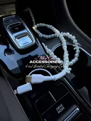 this little thing lowkey made my car so much cuter!! 🎀🤍 (linked 4 u) #caraccessories #girlycaraccessories #carsoftiktok #tiktokmademebuyit 
