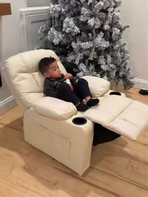 Este sofa para niños es el mejor regalo para Navidad o cumpleaños #kidssofa #giftforkids #giftguide 