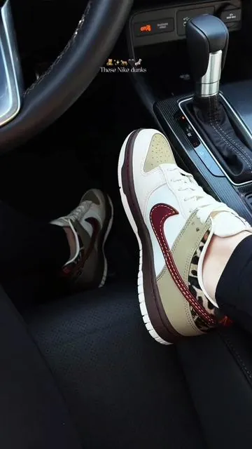 These nike dunk lows are everythinngggg 🧸✨🐆🖤☕️ #creatorsearchinsights #tiktokshopblackfriday #tiktokshopcybermonday #nikedunks #nikedunklows #nikeshoes #flykicks @Fly Kicks 